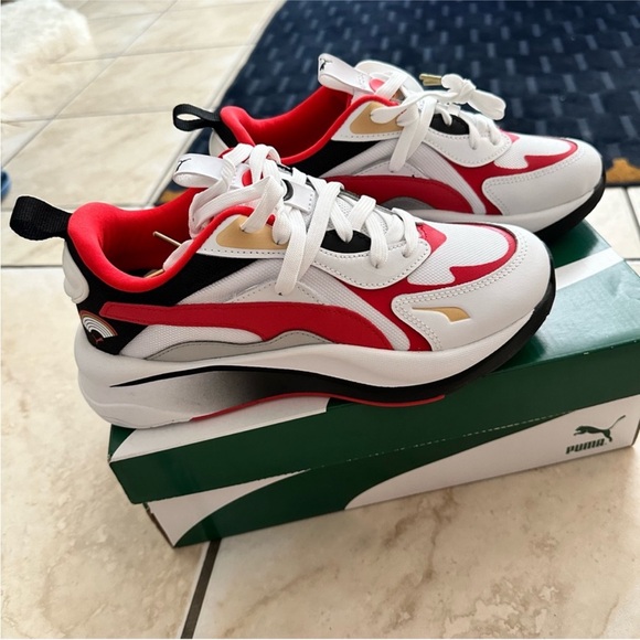 NWT Puma RS-Curve Art of Sport Sneakers - Picture 2 of 8